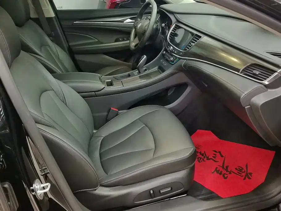 Buick LaCrosse — миниатюра 8