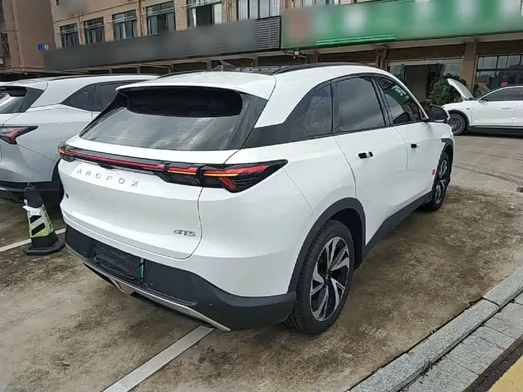 ARCFOX Alpha T5 — миниатюра 7