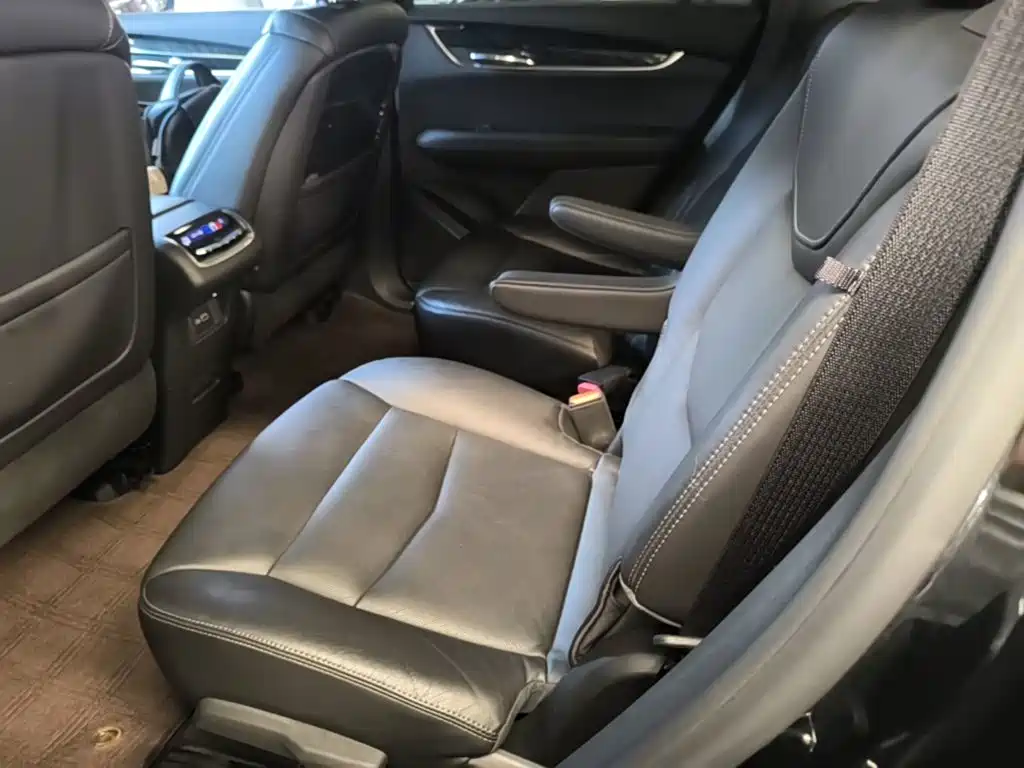 Cadillac XT6 — миниатюра 17