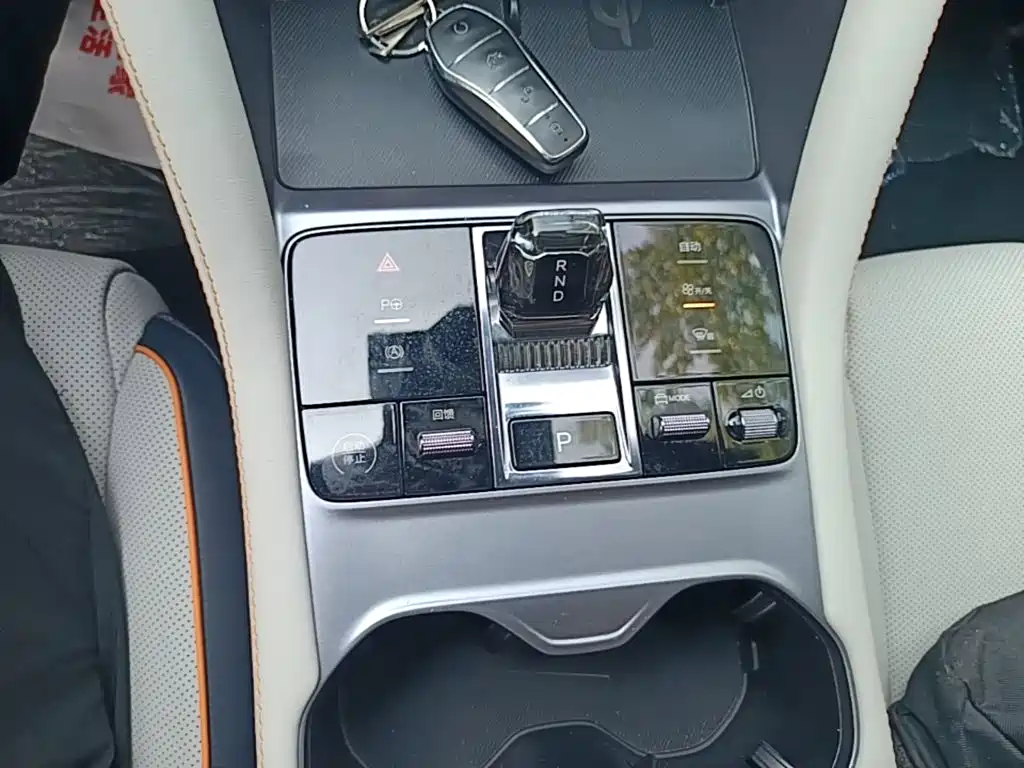 BYD PLUS New Energy — миниатюра 14
