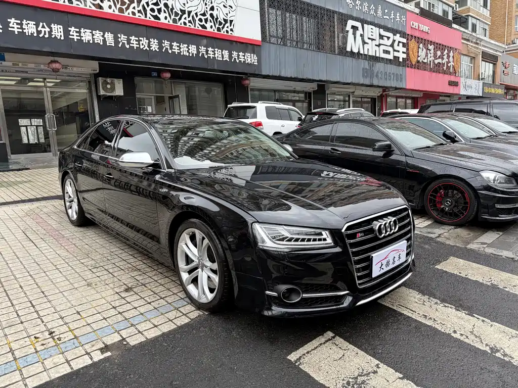 Audi S8 — миниатюра 3