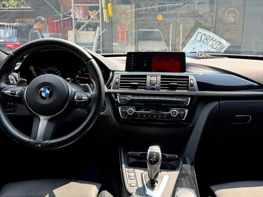 BMW 3 Series GT — миниатюра 16