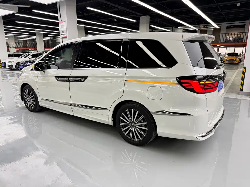Honda Elysion — миниатюра 16