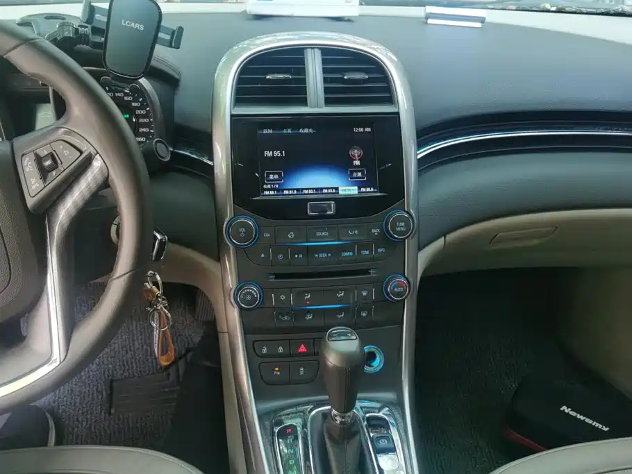 Chevrolet Malibu — миниатюра 12