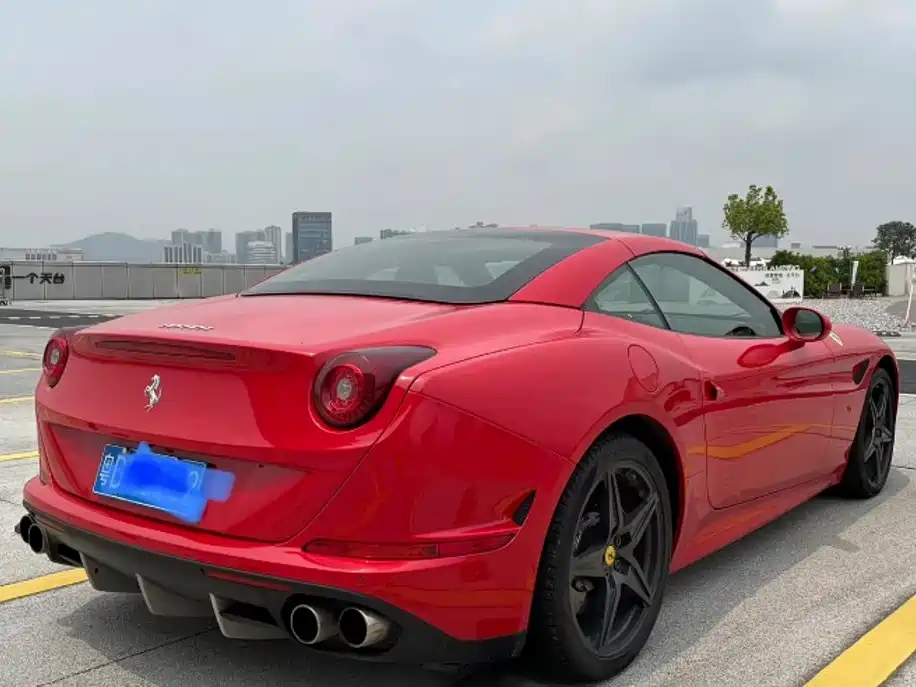 Ferrari California T — миниатюра 3