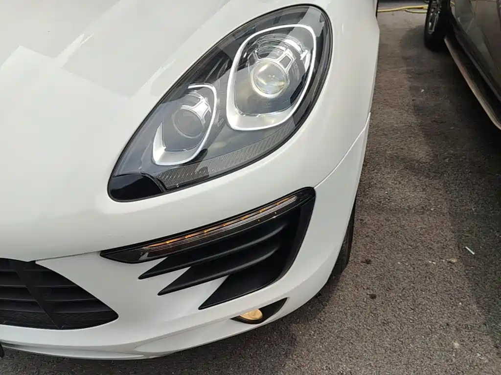 Porsche Macan — миниатюра 24