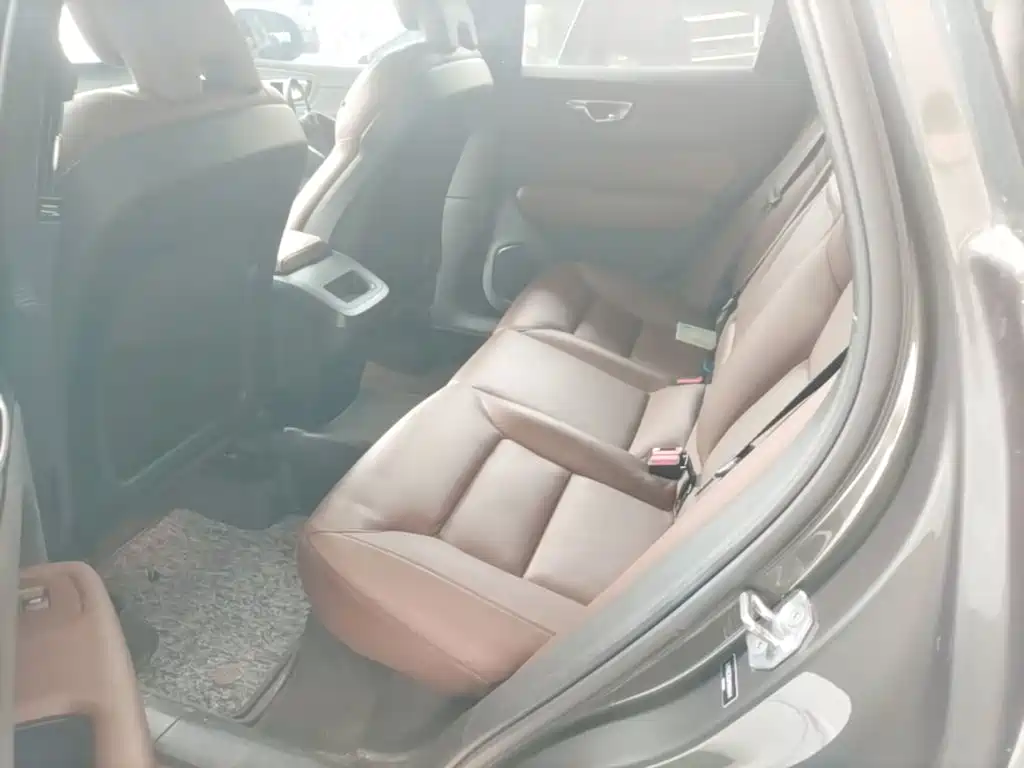 Volvo XC60 — миниатюра 17