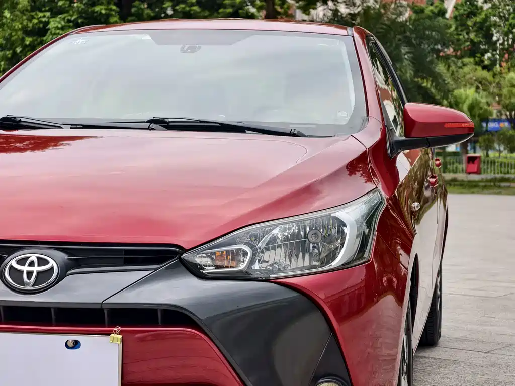 Toyota Yaris L — миниатюра 4
