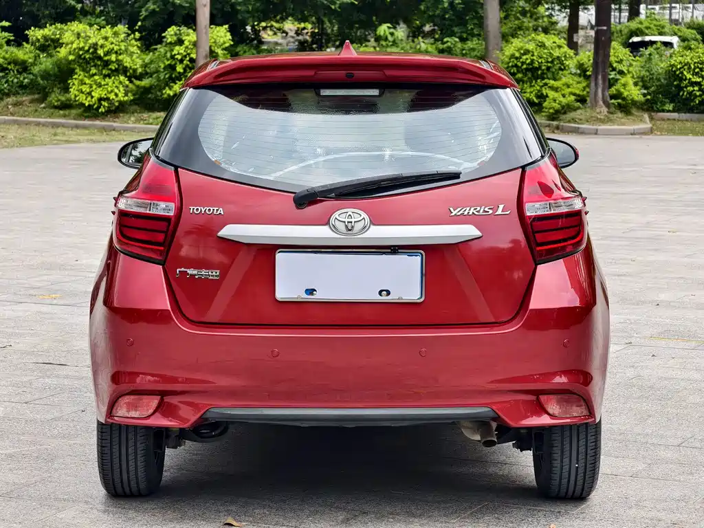 Toyota Yaris L — миниатюра 17