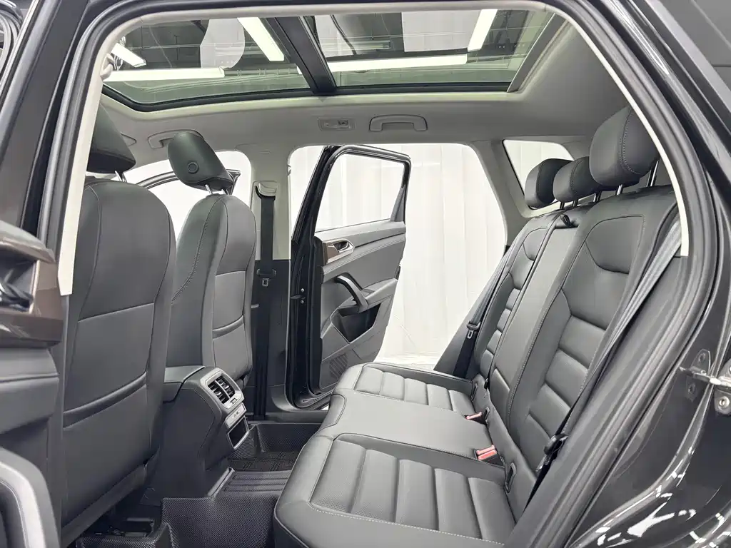 Volkswagen Tharu — миниатюра 7