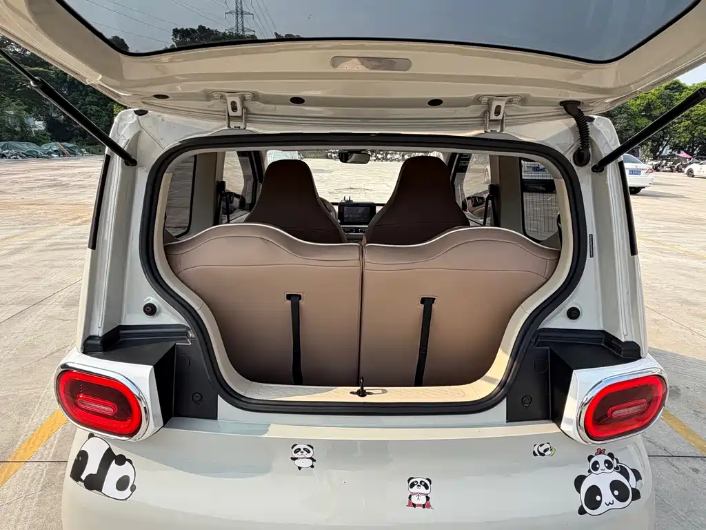 Wuling MINIEV — миниатюра 16