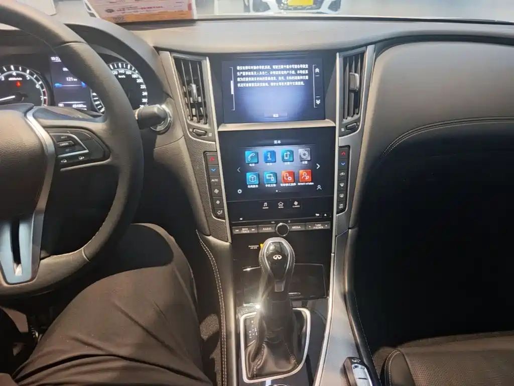 Infiniti Q50L — миниатюра 10
