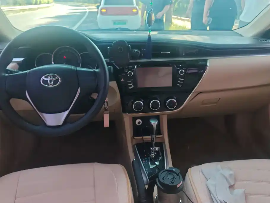 Toyota Corolla — миниатюра 12
