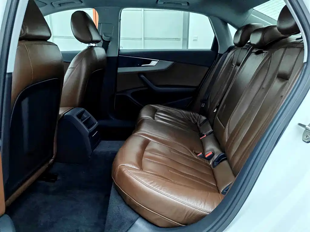 Audi A4L — миниатюра 6
