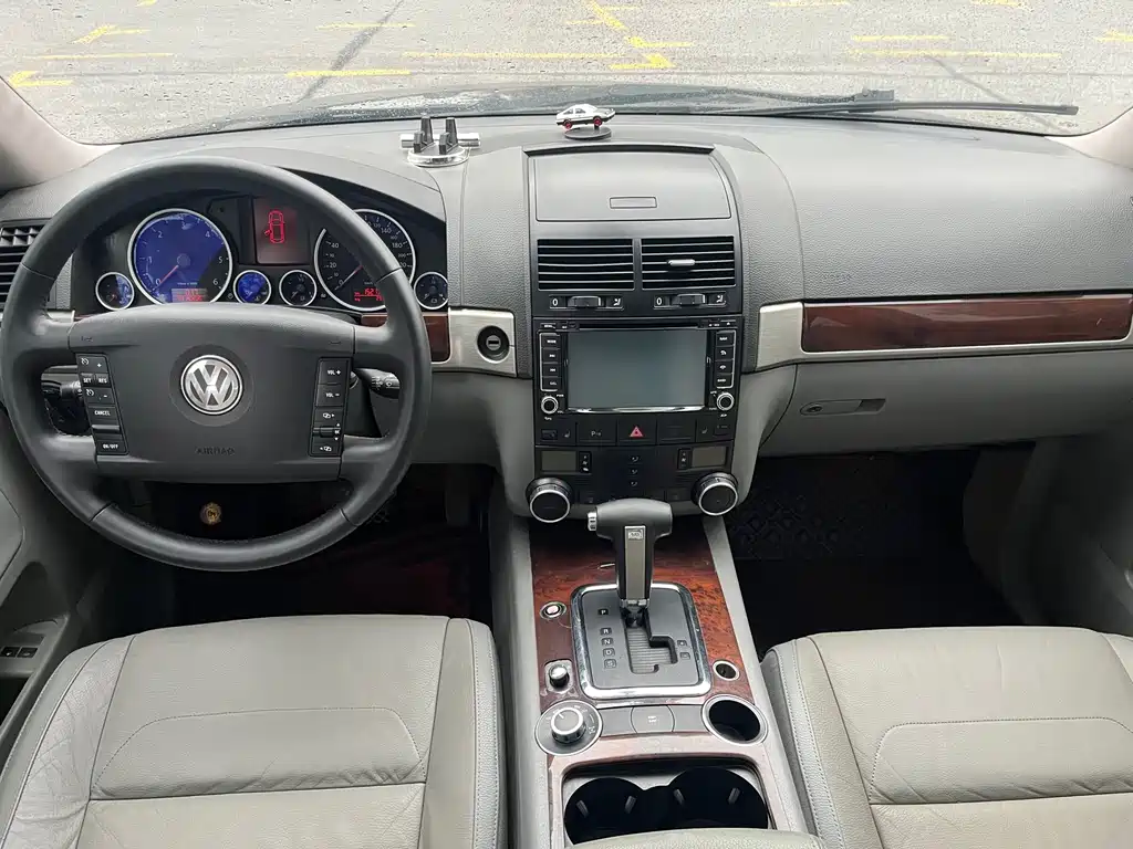 Volkswagen Touareg — миниатюра 9