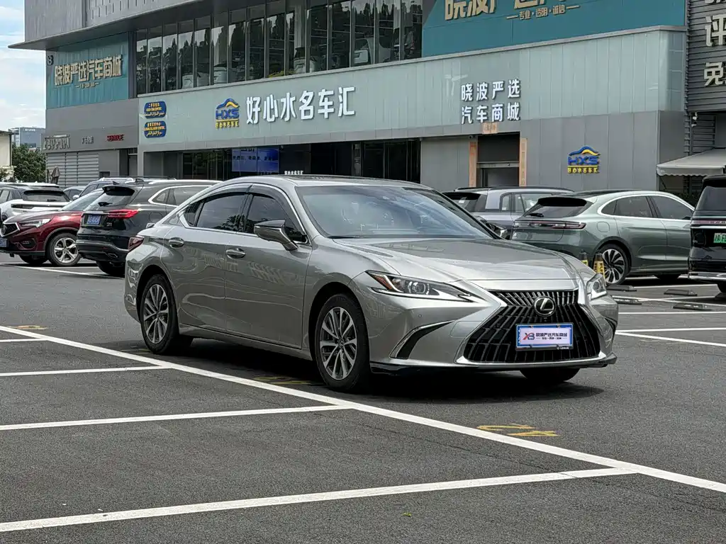 Lexus ES — миниатюра 3