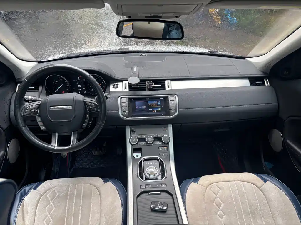Land Rover Evoque — миниатюра 10