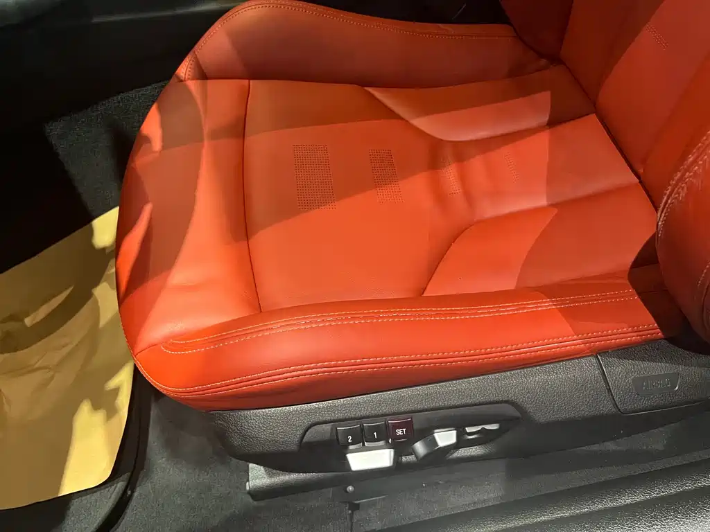 BMW M4 — миниатюра 7