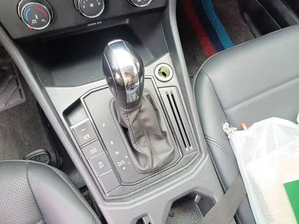 Volkswagen Lavida — миниатюра 11