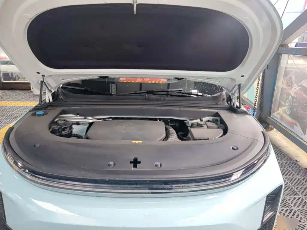 Li Auto Li L6 — миниатюра 20