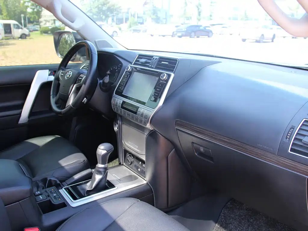 Toyota Prado — миниатюра 16