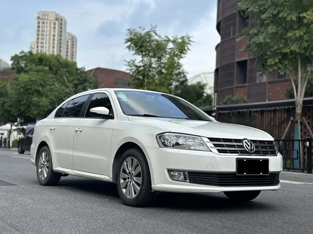 Volkswagen Lavida — миниатюра 3