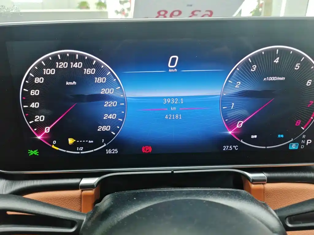 Mercedes-Benz S-Class — миниатюра 13