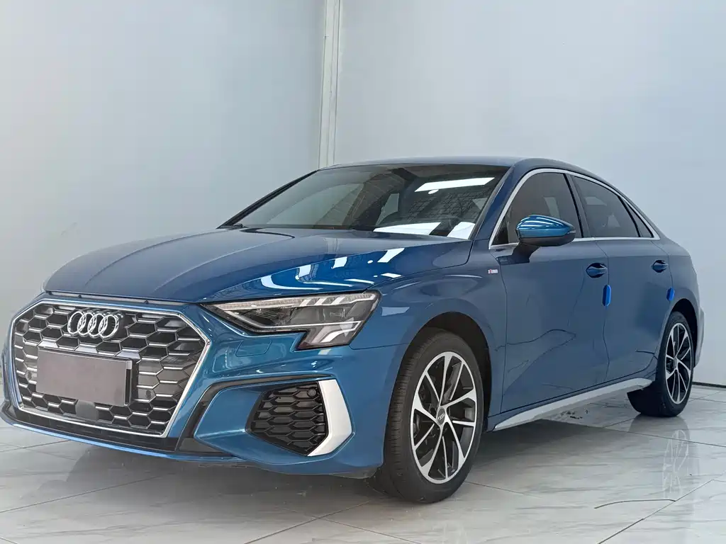 Купить Audi A3