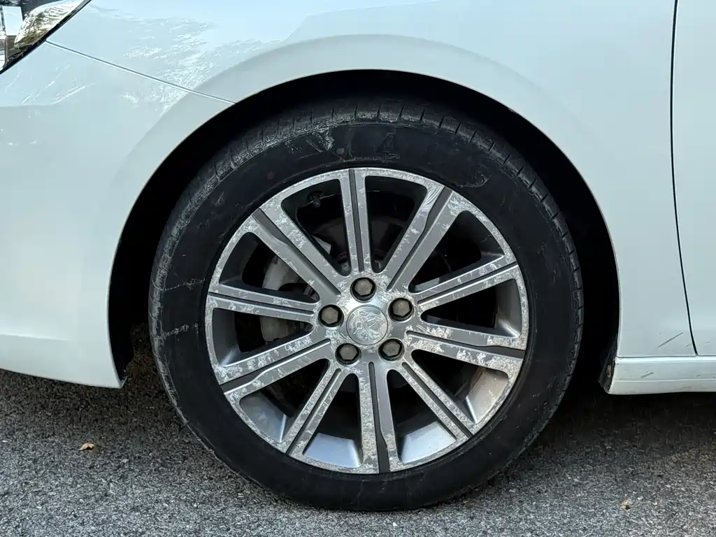 Peugeot 408 — миниатюра 5