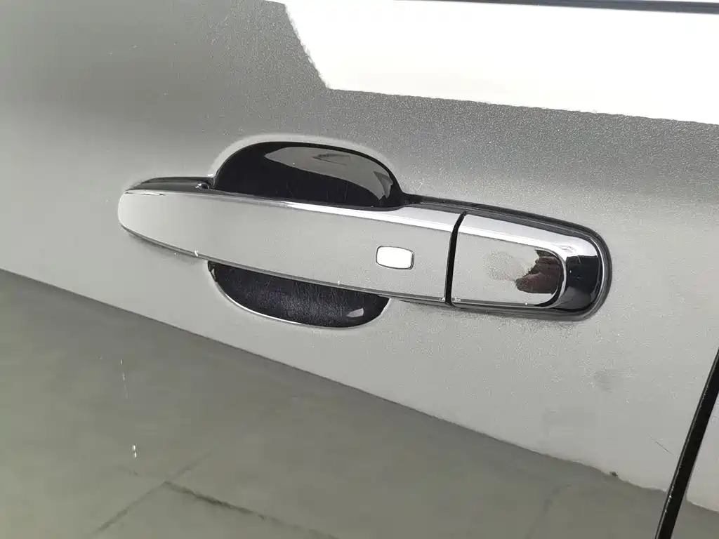 Chevrolet Equinox — миниатюра 18