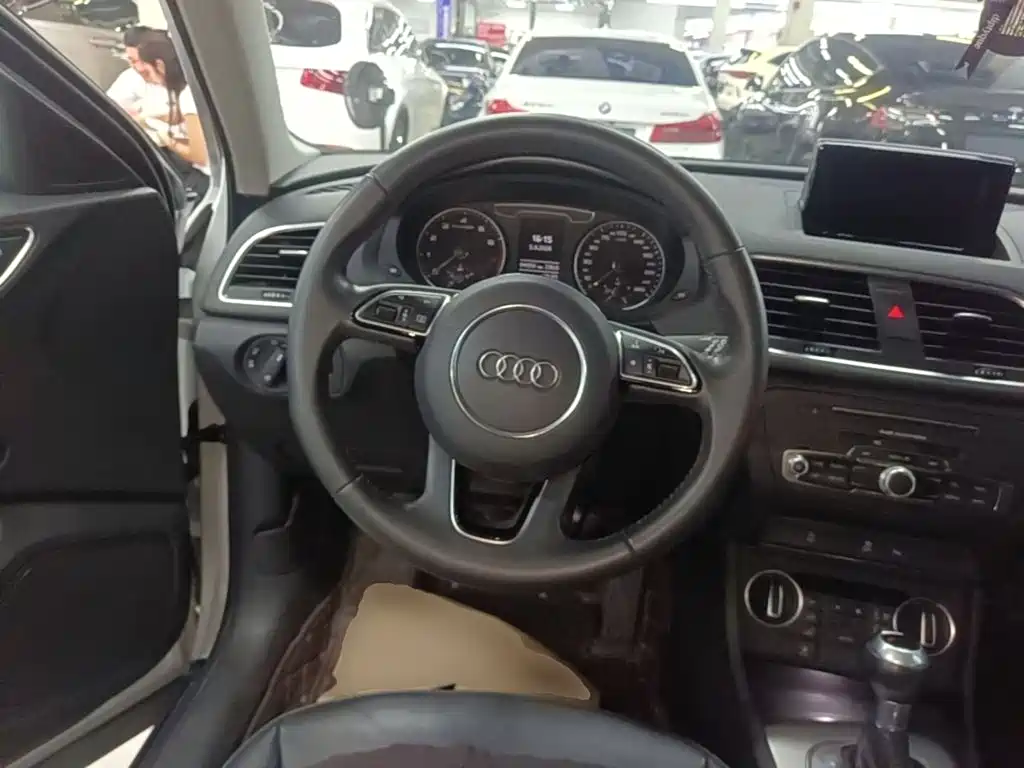Audi Q3 — миниатюра 11