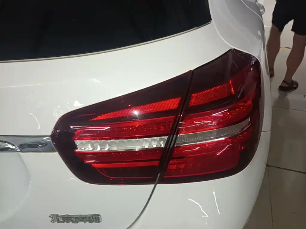 Mercedes-Benz GLA — миниатюра 8