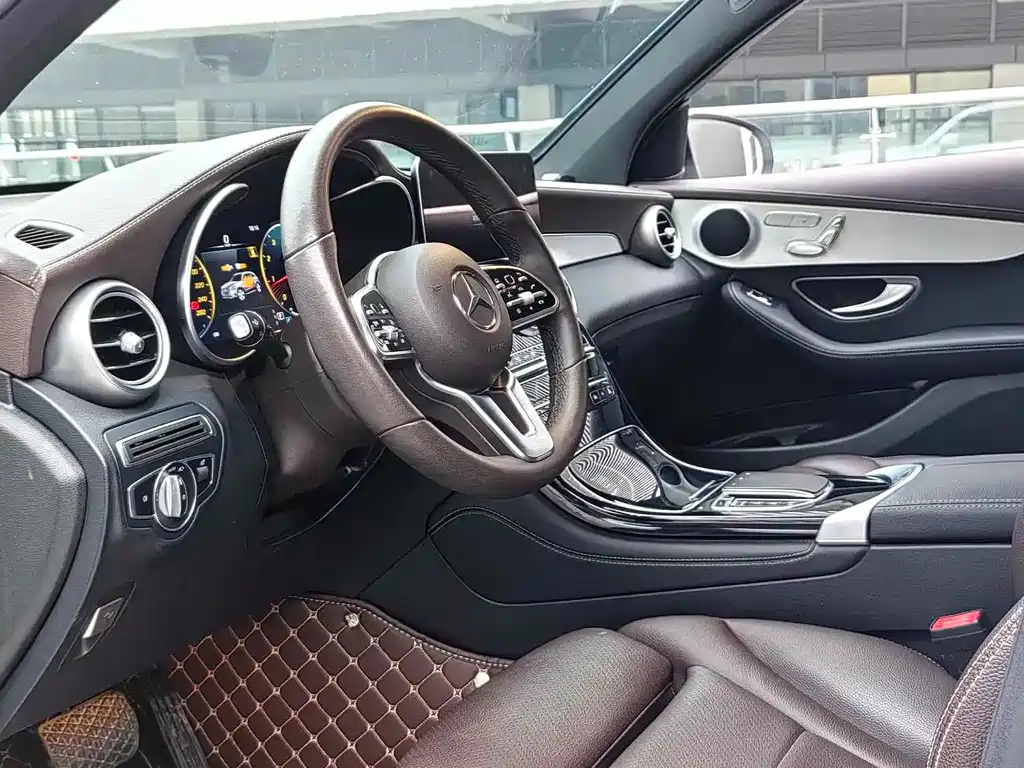 Mercedes-Benz GLC — миниатюра 2