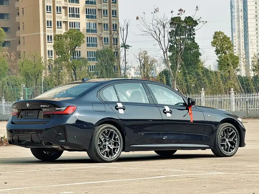 BMW 3 Series — миниатюра 9