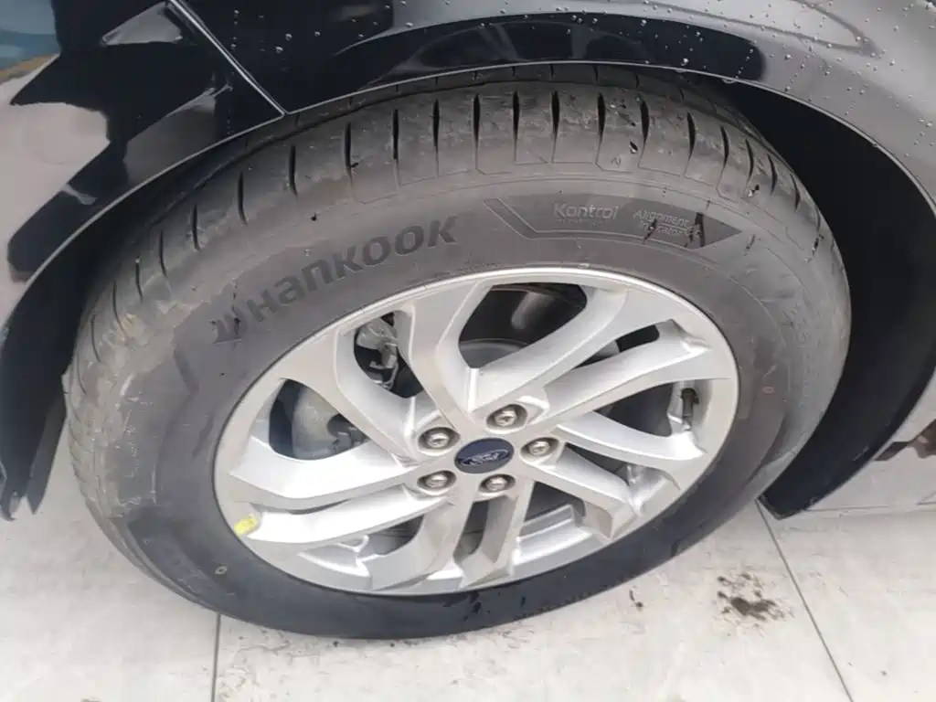 Ford Mondeo — миниатюра 23