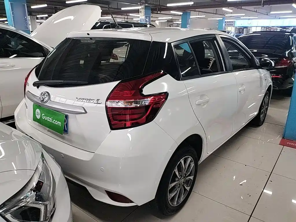Toyota Yaris L — миниатюра 7