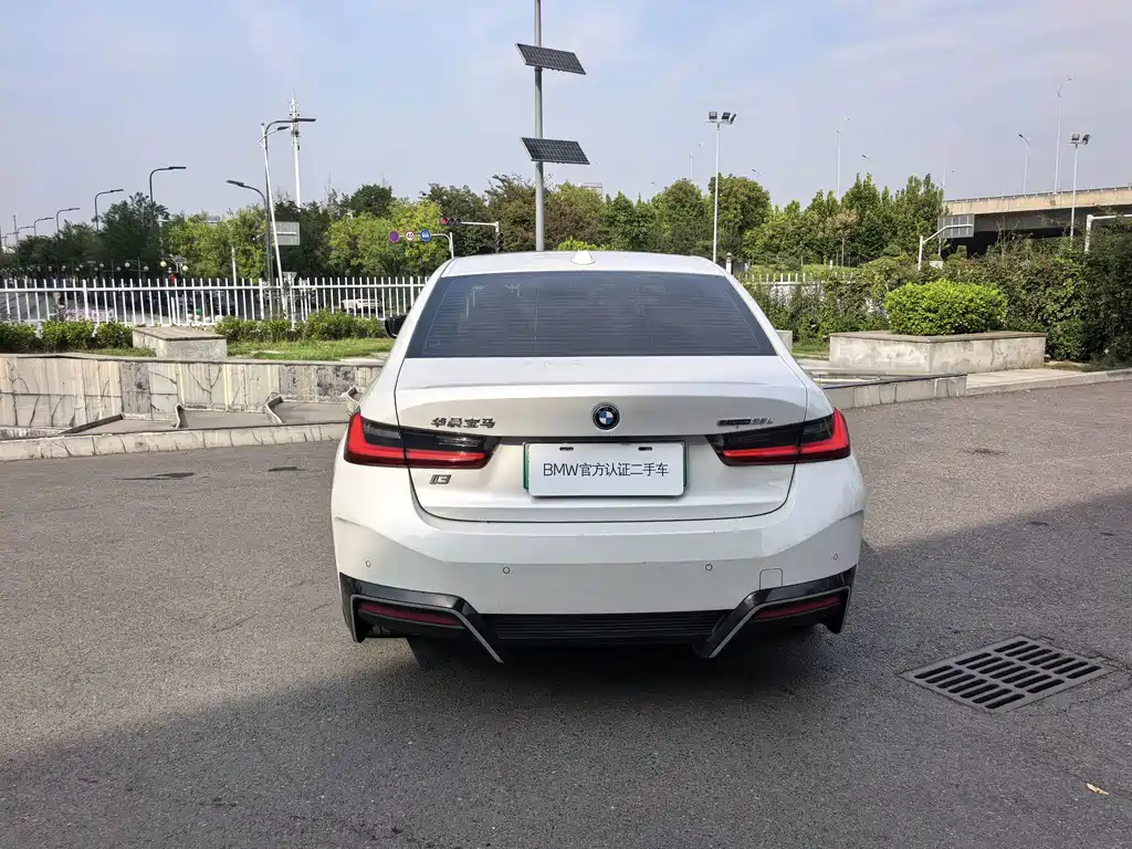 BMW i3 — миниатюра 8