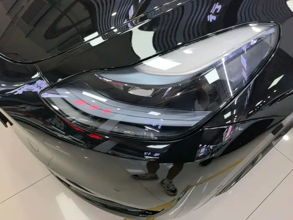 Tesla Model Y — миниатюра 24
