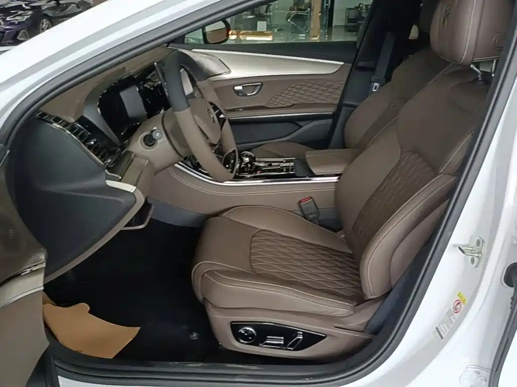 BYD Han — миниатюра 15