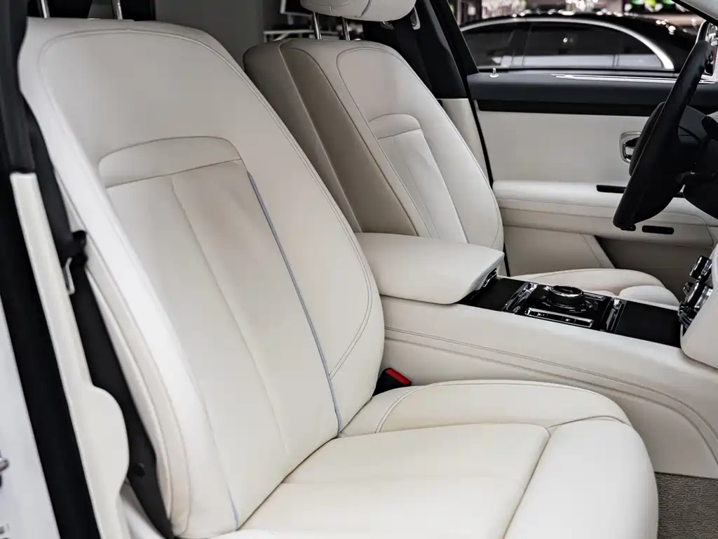 Rolls-Royce Ghost — миниатюра 12