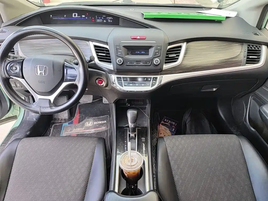 Honda Jade — миниатюра 13
