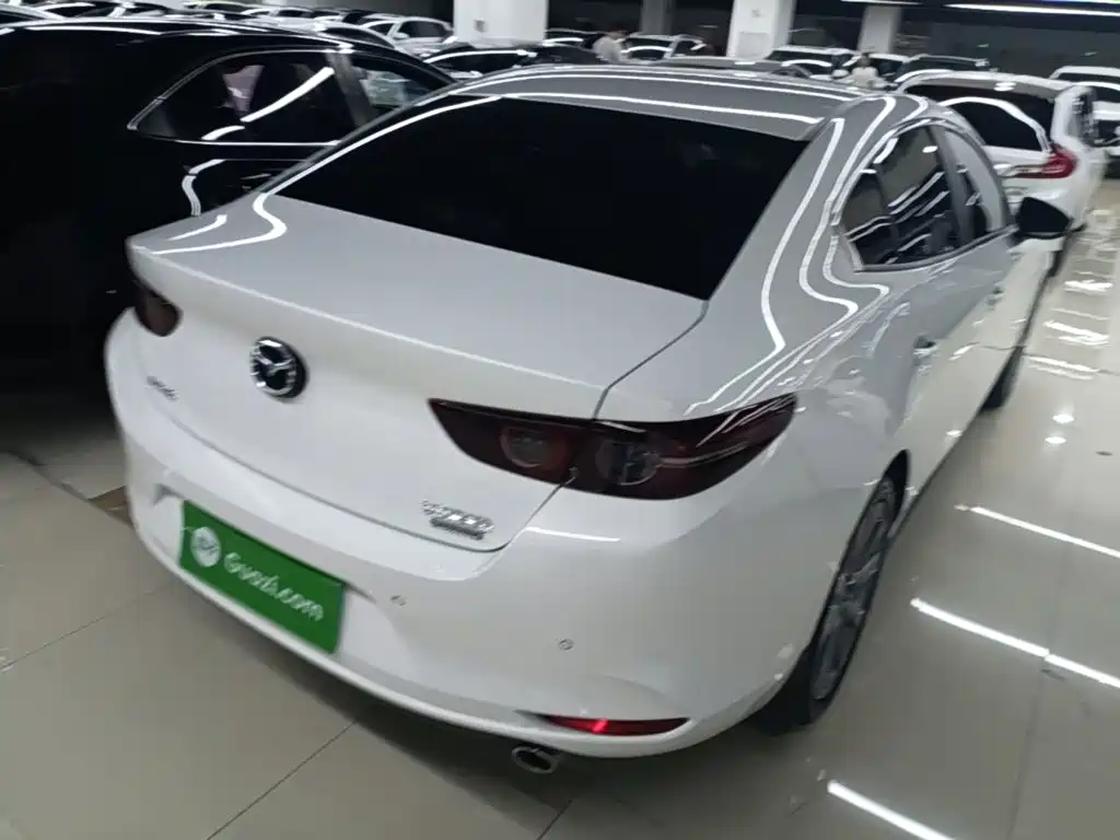 Mazda 3 Axela — миниатюра 7