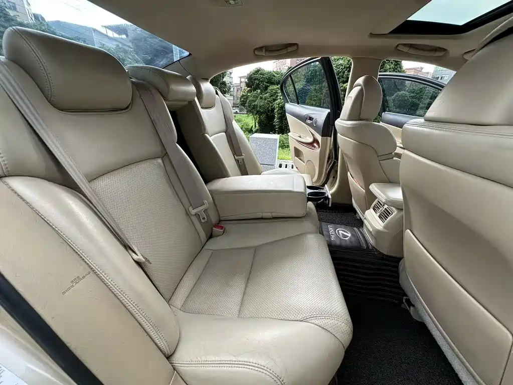Lexus GS — миниатюра 8
