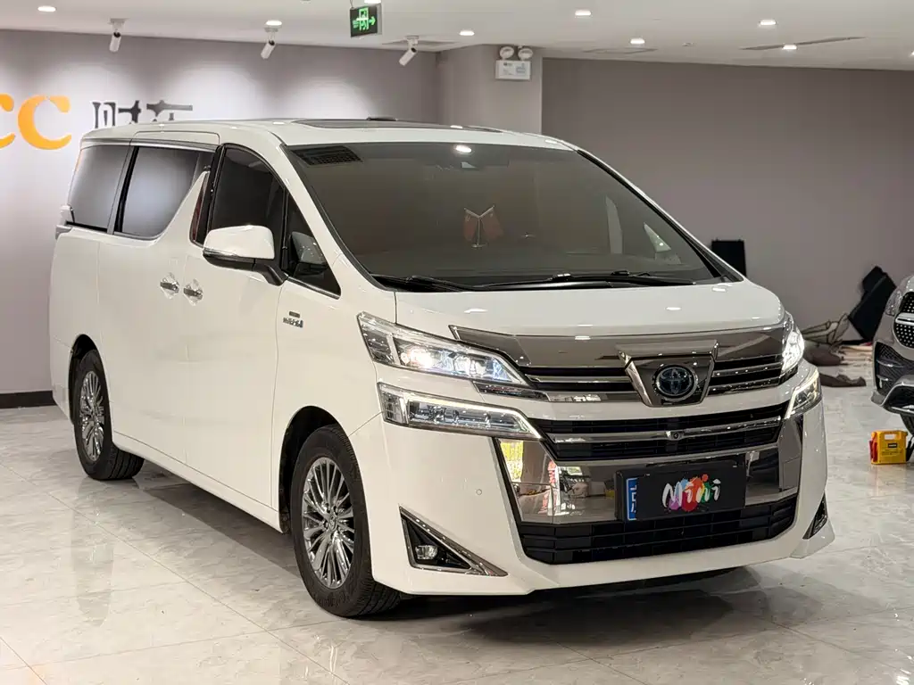 Toyota Vellfire — миниатюра 3