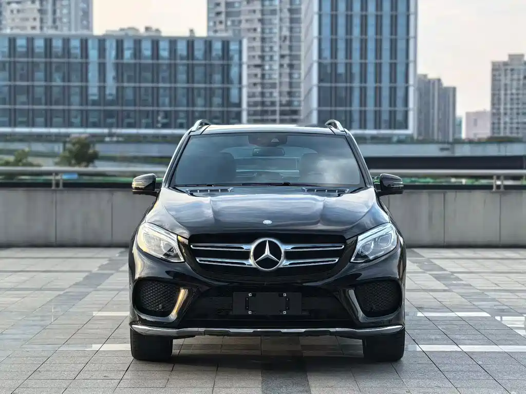 Mercedes-Benz GLE (Import) — миниатюра 2