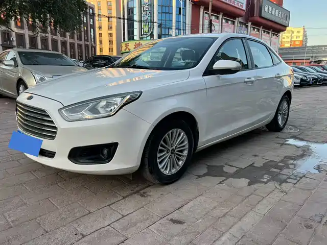 2016 Ford Escort