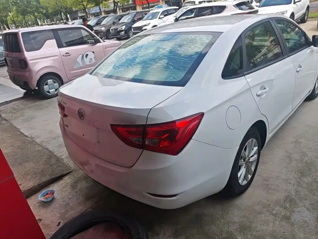Buick Excelle — миниатюра 7