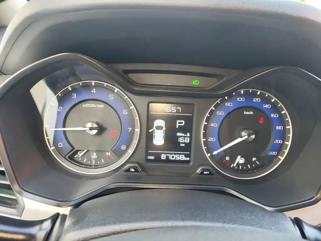 Geely Vision X3 — миниатюра 12