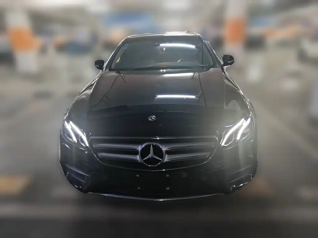 Mercedes-Benz E-Class — миниатюра 5