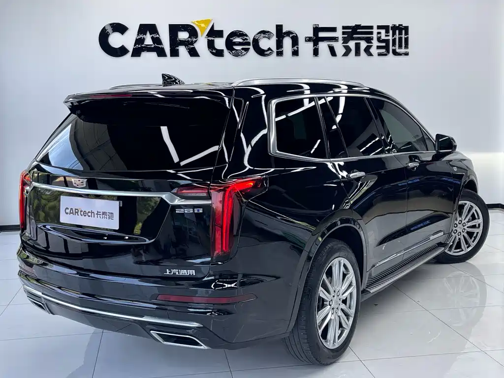 Cadillac XT6 2022 2.0T мест Luxury